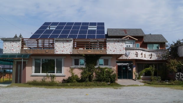 사진은 2017년 태양광설비를 지원해 설치한 전남 담양군 금성노인요양원.