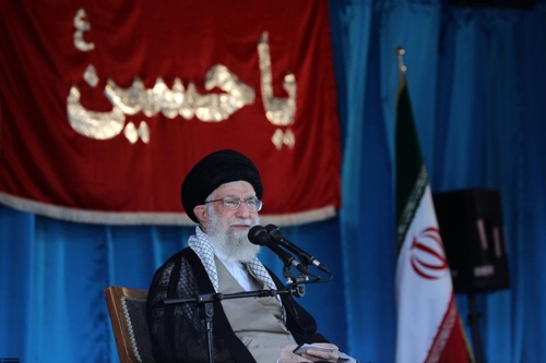 이란 최고지도자 "제재 이겨내 미국의 뺨 때릴 것"