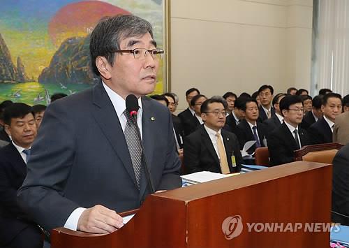 금감원장, 과도한 시장개입 지적에 "선 안 넘겠다"