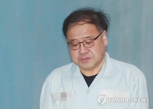 검찰, 안종범-TV조선 간부 '국정농단 취재방해' 의혹 수사