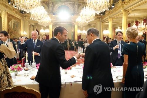 마크롱 "안보리 결의 준수하는 기저 위에서 원하는 대화 가능"