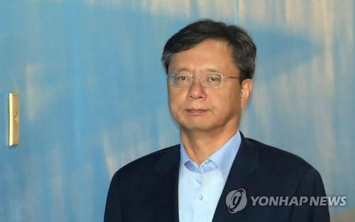 경찰 "우병우, '몰래변론'으로 10억여원 받아…변호사법 위반"