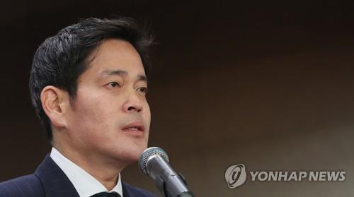 신세계 정용진, 온라인사업에 올인…1조원 투자유치 확정