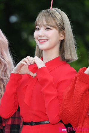 [TEN PHOTO] 프로미스나인 백지헌 &#39;인간 비타민&#39;