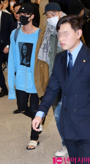 [TEN PHOTO]방탄소년단 슈가-RM &#39;피곤해요&#39;