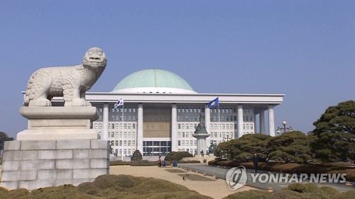 국감 후반전 휘슬…'고용세습·금리·중소기업정책' 격돌