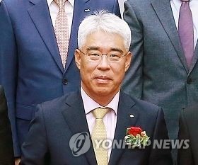 KB금융 3분기 누적순익 2조8000억 1위 수성…"생보사 인수 고려"