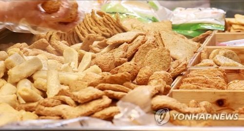 "사각 어묵 한장에 나트륨 하루 섭취 권고량 17% 포함"