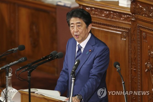 日아베 개헌 드라이브에도 '개헌안 국회 제시 반대' 여론 우위