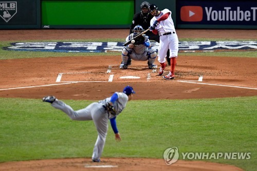 '한국인 첫 WS 선발등판' 류현진, 4⅔이닝 4실점 '패전 멍에'