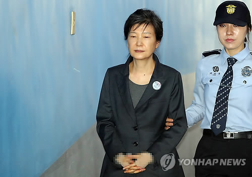 '징역 15년' 부메랑 된 다스·삼성…역대 대통령 중엔 최저형