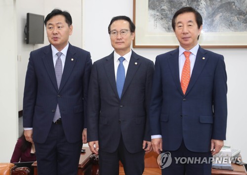 거대 온라인 카지노 사이트, 정치력 실종…선거제 개편·정치개혁 '직무유기'