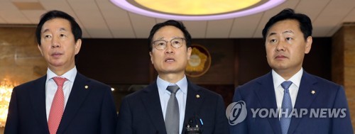 여야, 조명균 해임건의·5·18 진상조사위 지연 충돌