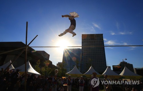 "요즘 하늘 눈부시게 파랗죠"…8∼9월 내내 미세먼지 '좋음'