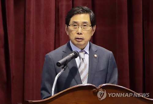 박상기 "검·경 수사권 조정 법조문화 진행 중…곧 완성될 것"
