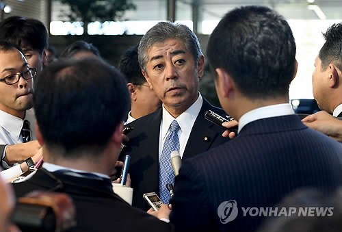 日아베 내각, '개헌 포석' 개각 단행…핵심포스트 측근으로 채워