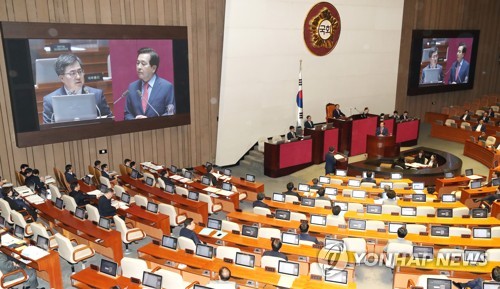 심재철·김동연, 건건이 설전…행정정보 유출 논란 3대 쟁점