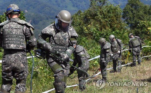 'JSA 비무장화' 지뢰제거 마무리…내주 병력·화기·초소 철수