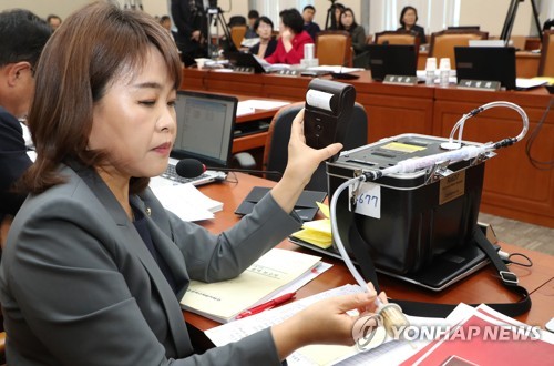 한 방 없었던 초반 국감…중반 이후엔 반전 있을까