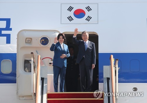 여야 "문대통령 유럽순방, 한반도평화 지지확산 계기 되길"