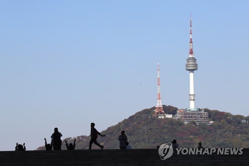 영남·충북 초미세먼지 '나쁨'…서울엔 다시 '파란 하늘'