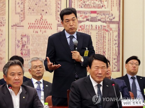 [국감현장] 전명규 전 빙상 부회장 "심석희 기자회견 막지 않았다"