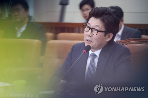 '1박2일'된 조명래 청문회…위장전입·불법증여 공방끝 마무리