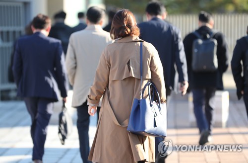 쌀쌀한 출근길…전국 곳곳 아침 최저기온 0도 근접