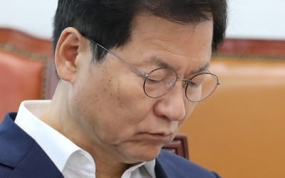 [2018 국감] 천정배 의원 "문재인 대통령 위안부 관련 입장, 작년과 180도 달라져"