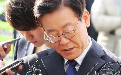 이재명 오늘 경찰 출석 … 김혜경 "여태까지 강제입원 말렸다" 조카 녹취록 재조명