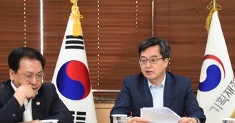 김동연, 관계장관 현안간담회…"일자리 양적 어려움 계속"