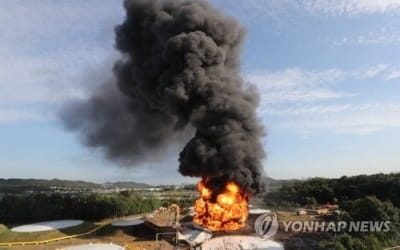 "원인은 풍등"…저유소 화재 용의자 스리랑카인 구속영장