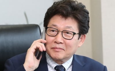 "조명래, KEI원장 업무와 무관한 활동으로 2500만원 소득"