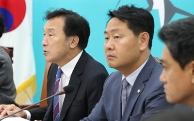 손학규 "우리카지노추천, 지뢰 제거 시찰…대통령 순방중 자기정치"