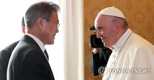 교황청 "프란치스코 교황, 진지하게 방북 고려할 것"