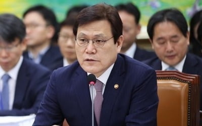 금융위원장 "공모주 개인 배정분 축소 검토 안해"