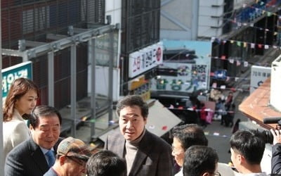 이총리 "남대문시장은 서울의 얼굴…현대적 편리함 더해야"