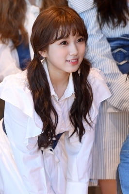 [포토] 아이즈원 야부키 나코, '양갈래 머리로 깜찍하게~'