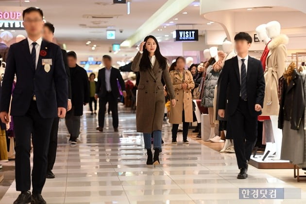 [포토] 신혜선 등장에 홍해의 기적처럼