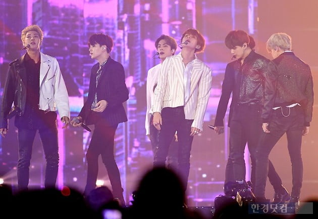 [포토] 방탄소년단, '멋진 모습에 시선강탈~' (2018 MGA)