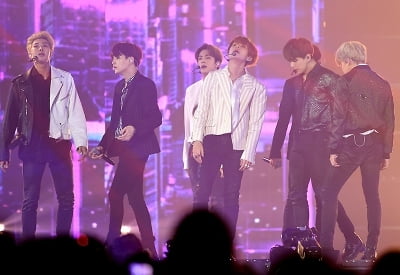 [포토] 방탄소년단, '멋진 모습에 시선강탈~' (2018 MGA)