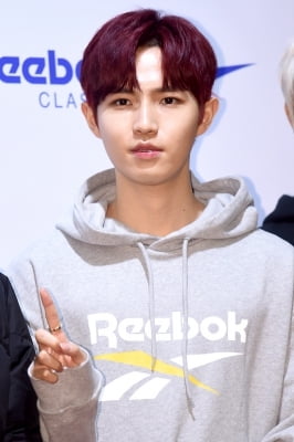 [포토] 워너원 김재환, '날카로운 눈빛'