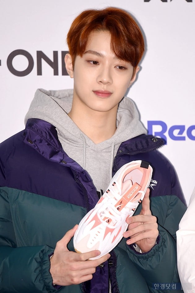 [포토] 워너원 라이관린, '팬들 마음 사로잡는 부드러움'