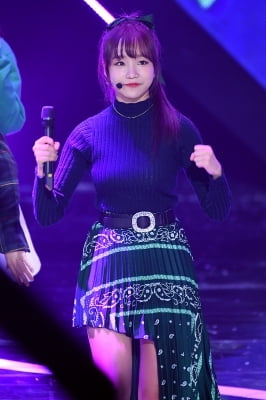 [포토] 아이즈원 조유리, '깨물어주고 싶은 깜찍함'