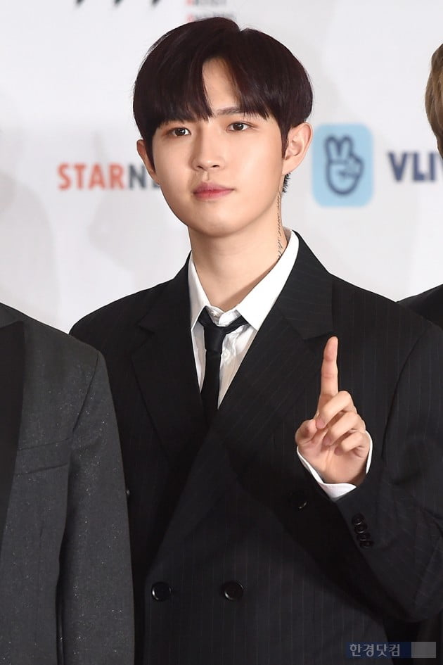 [포토] 워너원 김재환, '눈길 사로잡는 멋진 모습' (2018 AAA)