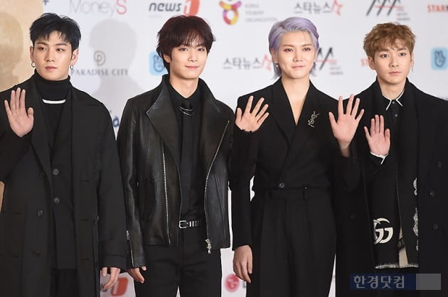 [포토] 뉴이스트W, '감탄을 부르는 멋진 모습' (2018 AAA)