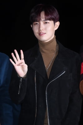 [포토] 워너원 김재환, '부드러운 눈빛~'