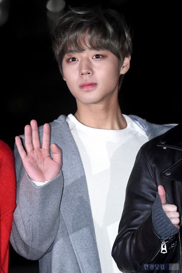 [포토] 워너원 박지훈, '부드러운 눈빛 카리스마'