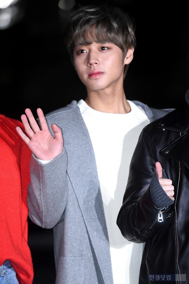 [포토] 워너원 박지훈, '저장을 부르는 멋진 모습'