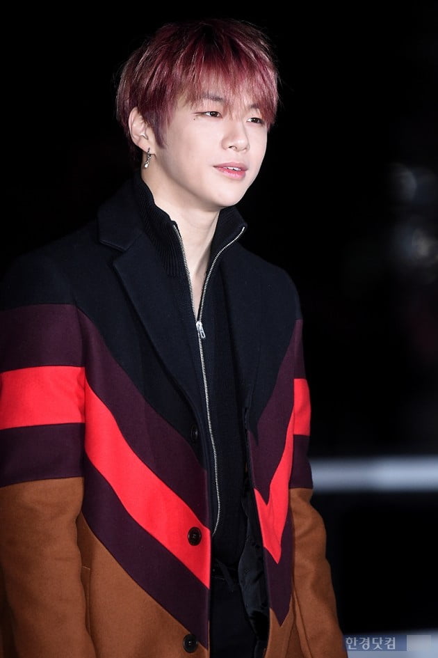 [포토] 워너원 강다니엘, '女心 녹이는 부드러운 모습'